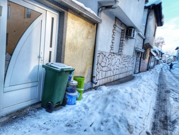 Odvoz smeća kasni (Foto: Visokoin.com / K.H.)