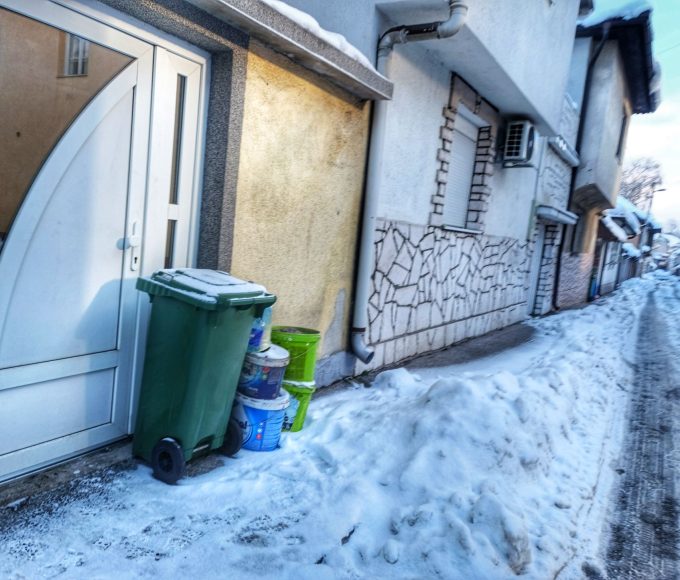 Odvoz smeća kasni (Foto: Visokoin.com / K.H.)