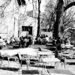 Bašta kafane ''Jagoda'' (ispod platana). Arhiv: Zdenko Anotvić