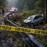 Automobil sletio s ceste, poginula jedna osoba / Ilustracija